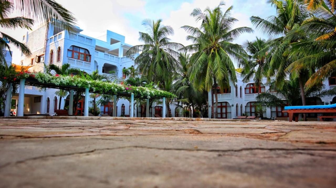 Mbili Kuwili Studio Suites Diani Beach Eksteriør bilde